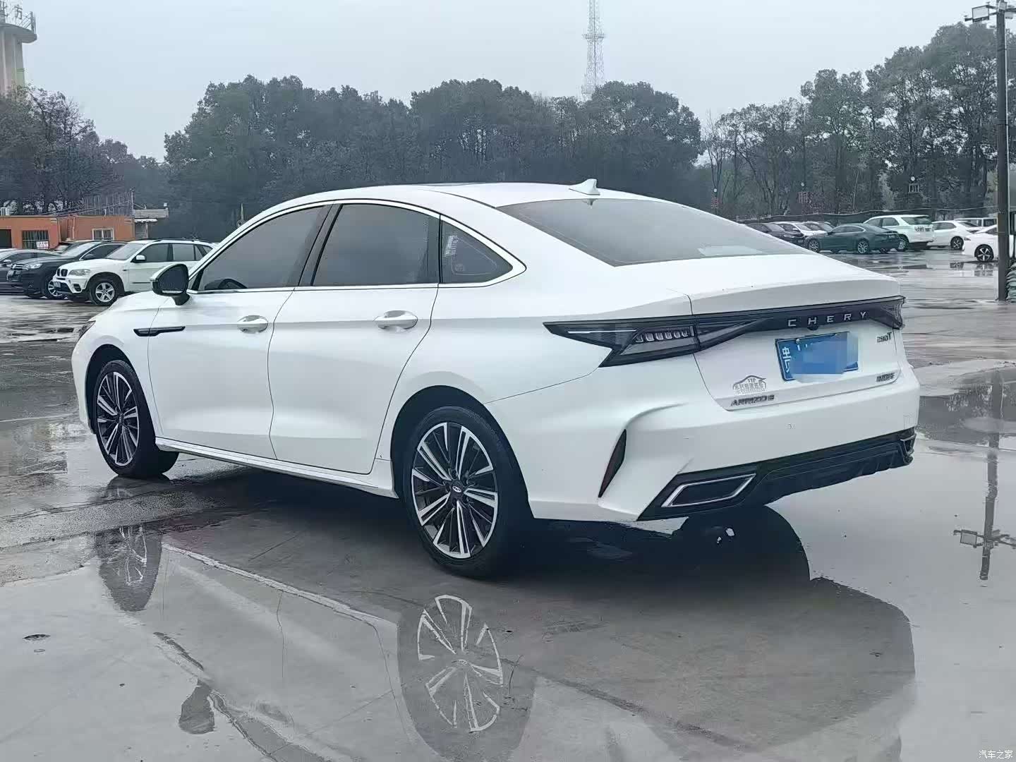 Chery Arrizo 8, 2022 7