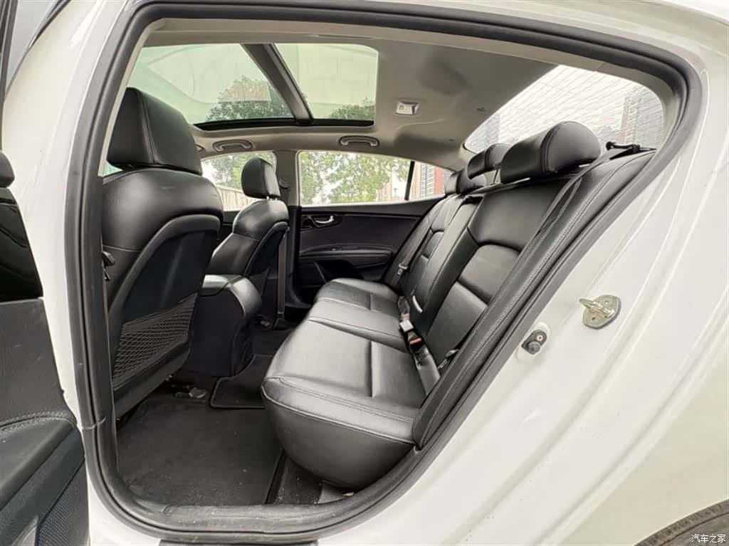 Kia K4, 2015 6