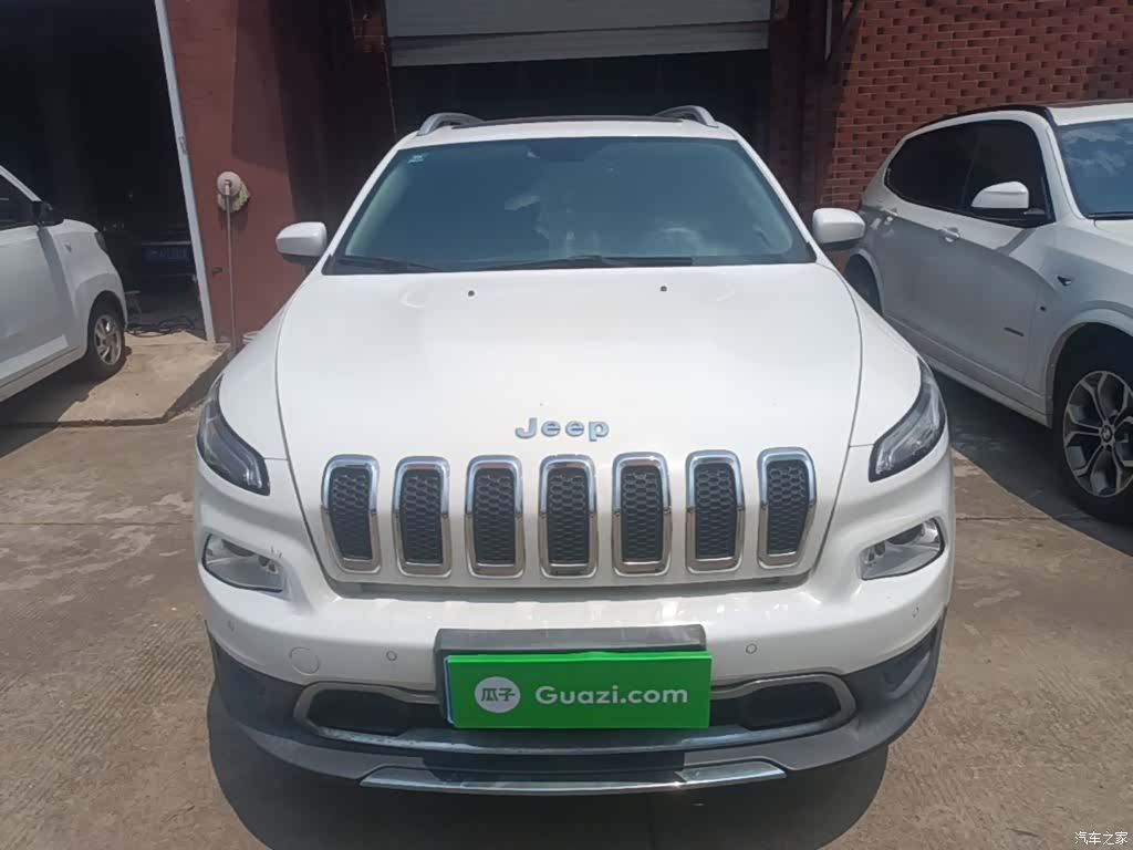 Jeep Cherokee, 2016 3