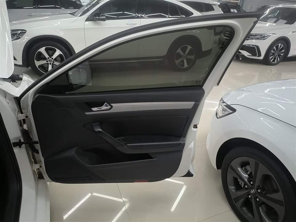 Volkswagen Lingdu Volkswagen Lingdu