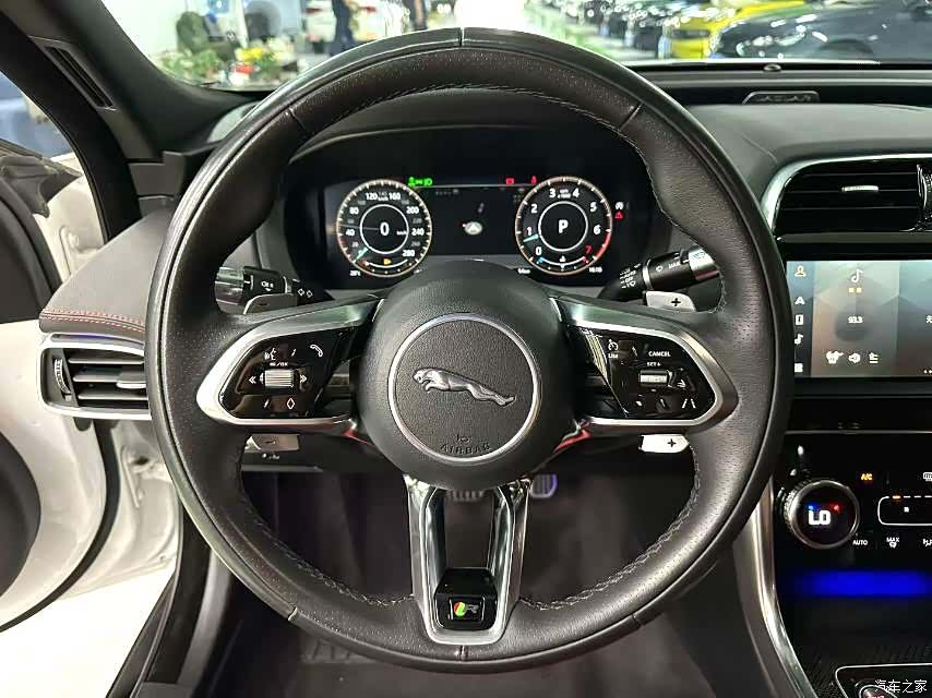 Land Rover XEL, 2022 4