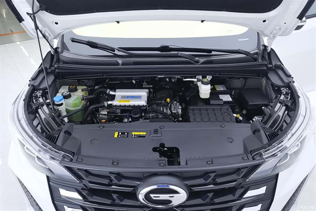 Trumpchi M6, 2025 10