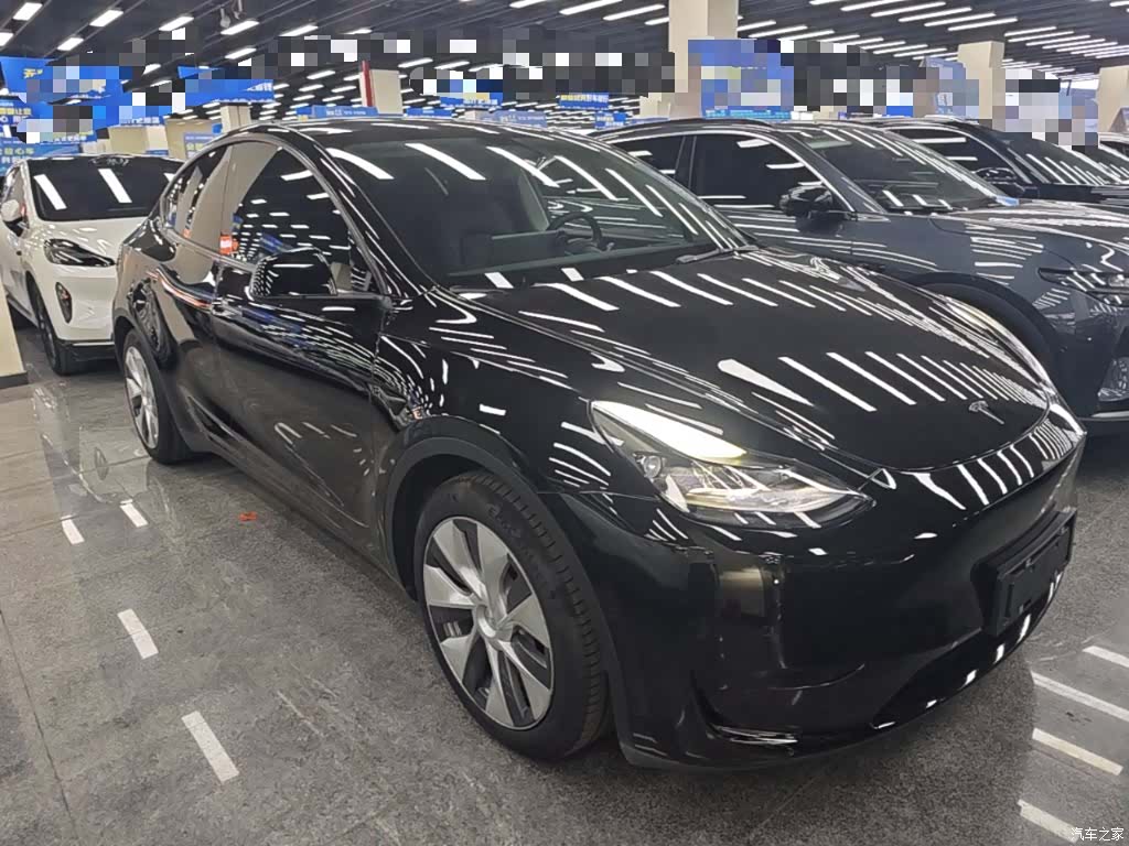 Tesla Model Y, 2022 4