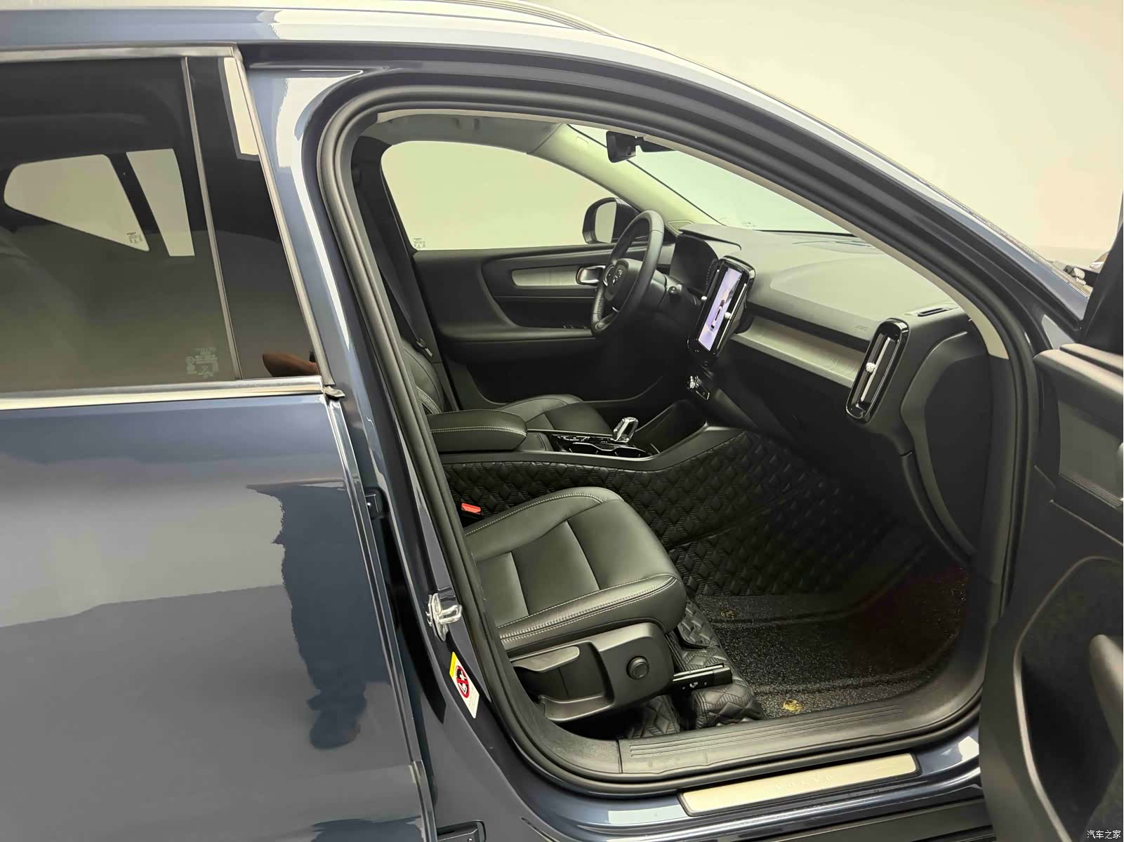 Volvo XC40, 2021 4