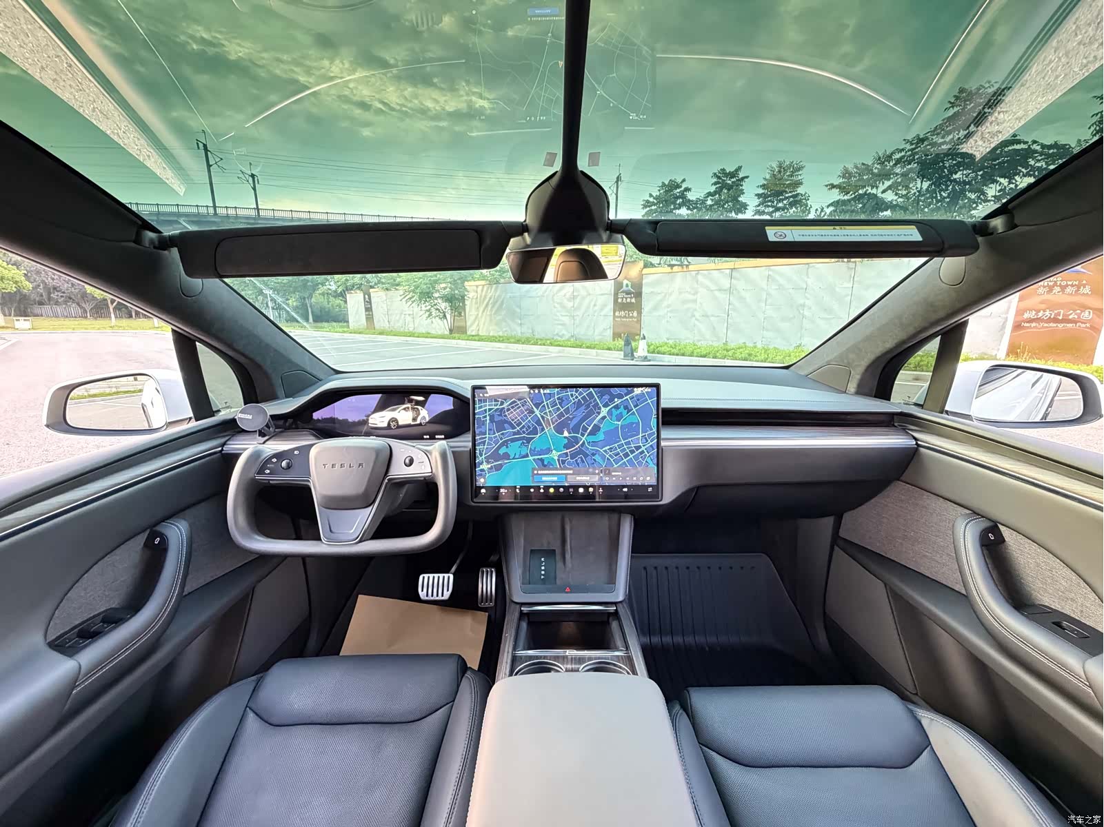 Tesla Model X, 2023 27
