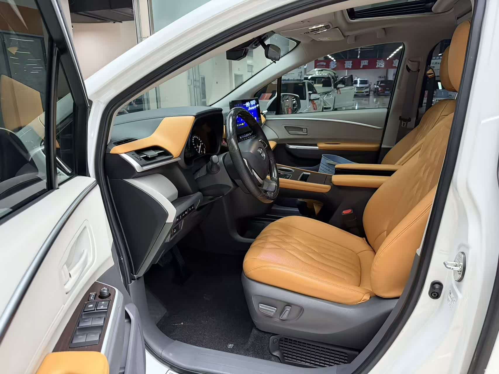 Toyota Sienna, 2024 7