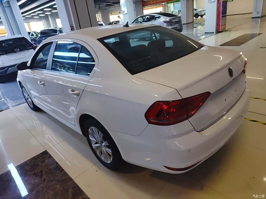 Volkswagen Lavida, 2016 все фото