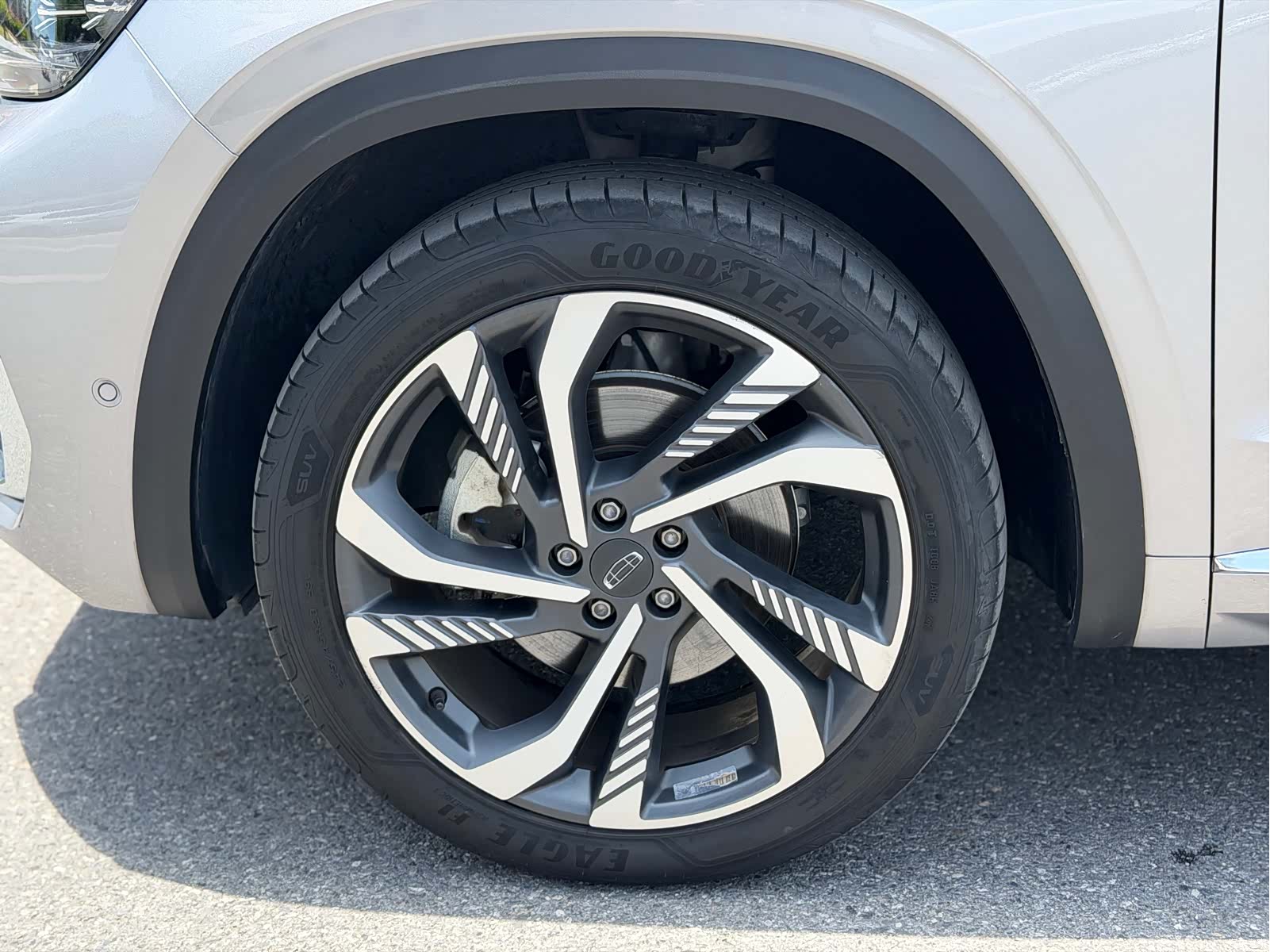 Geely Xingyue L, 2022 4