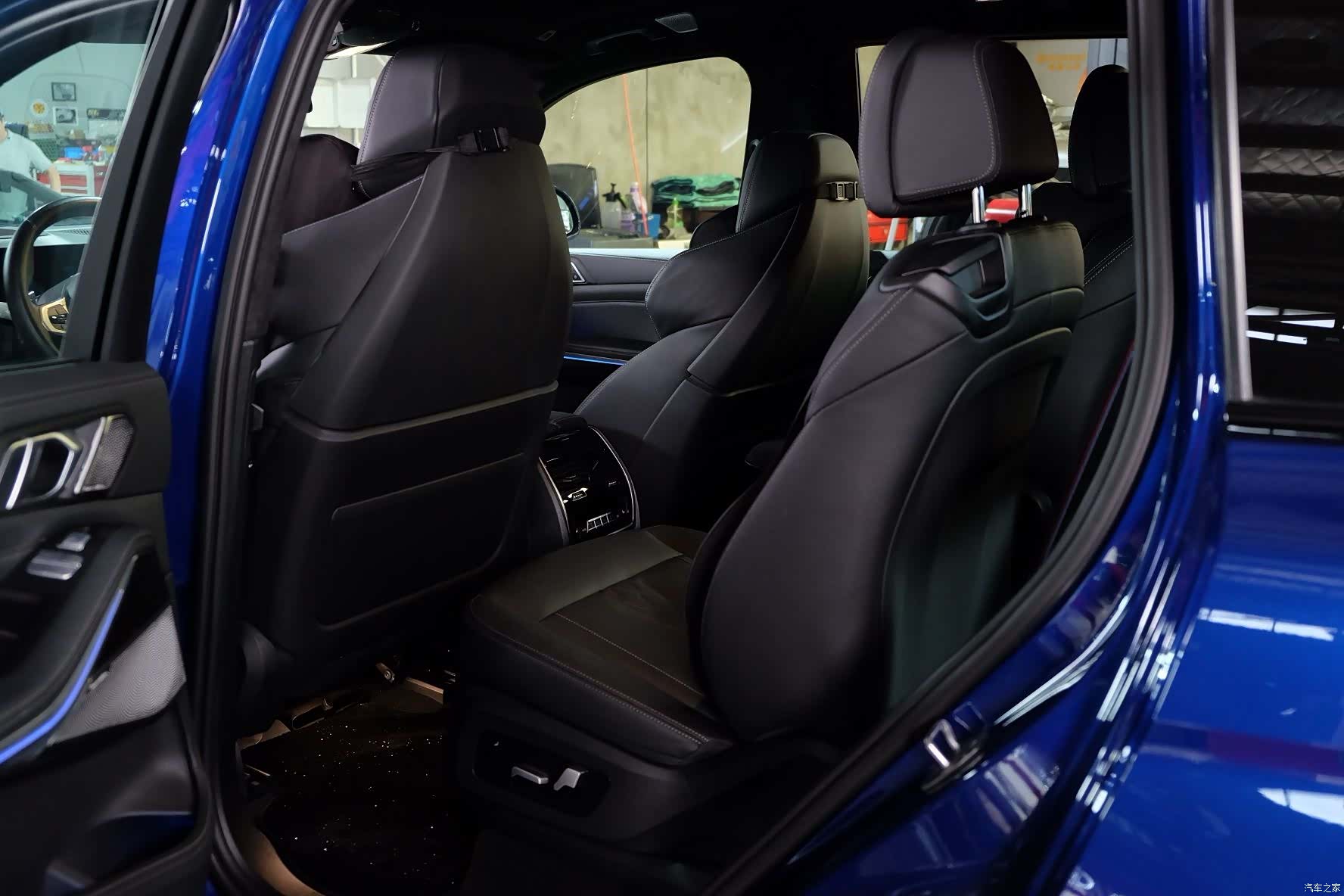 BMW X7, 2025 9