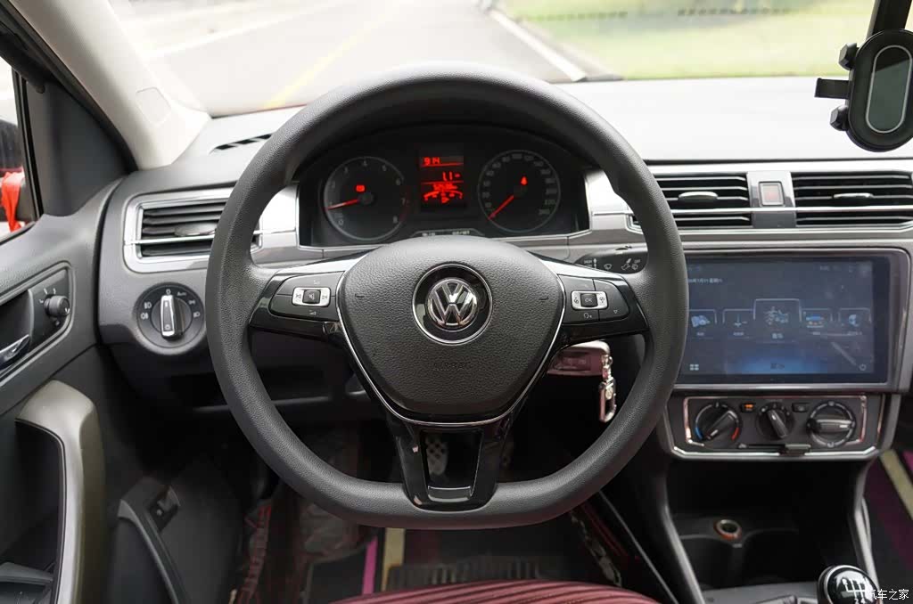Volkswagen Santana, 2017 7