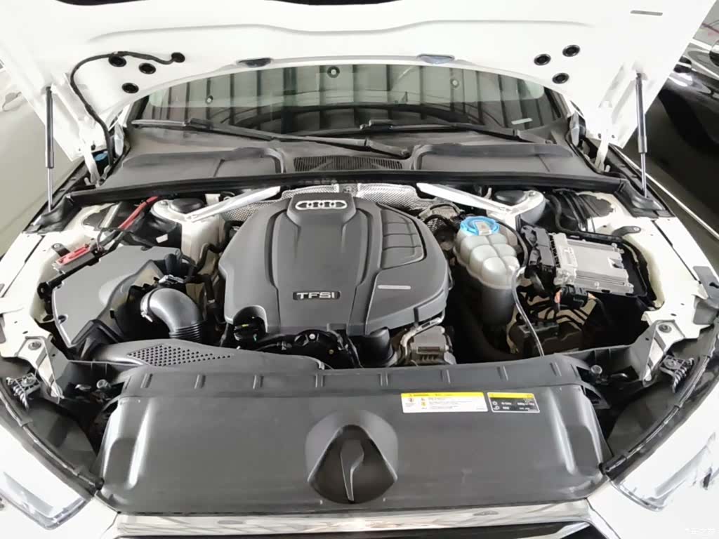 Audi A4L, 2017 20