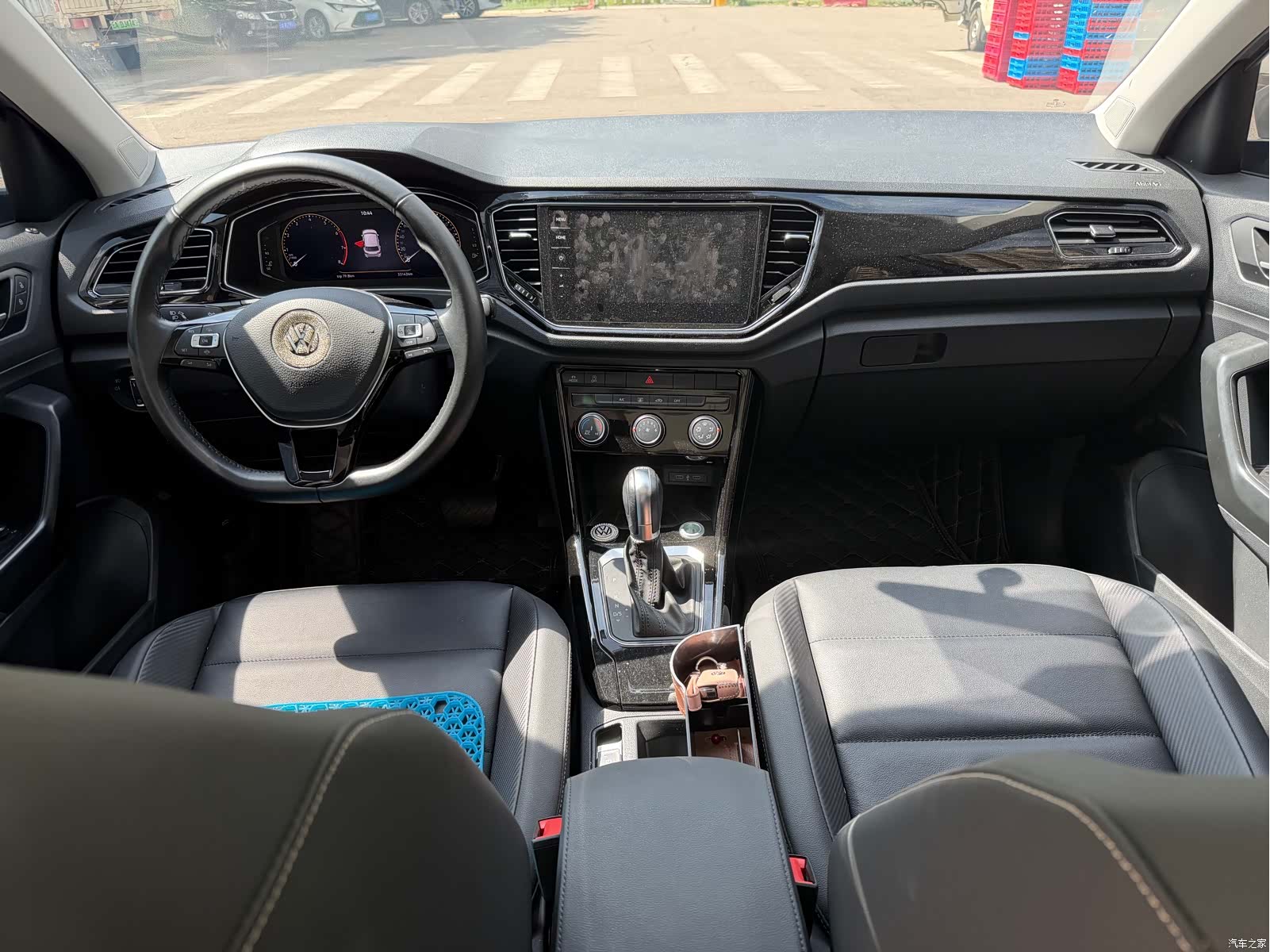 Volkswagen T-ROC, 2021 все фото
