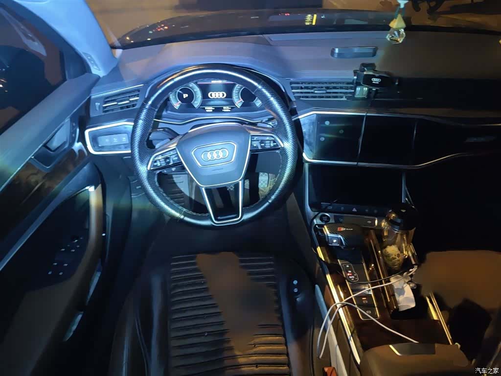 Audi A6L, 2021 3