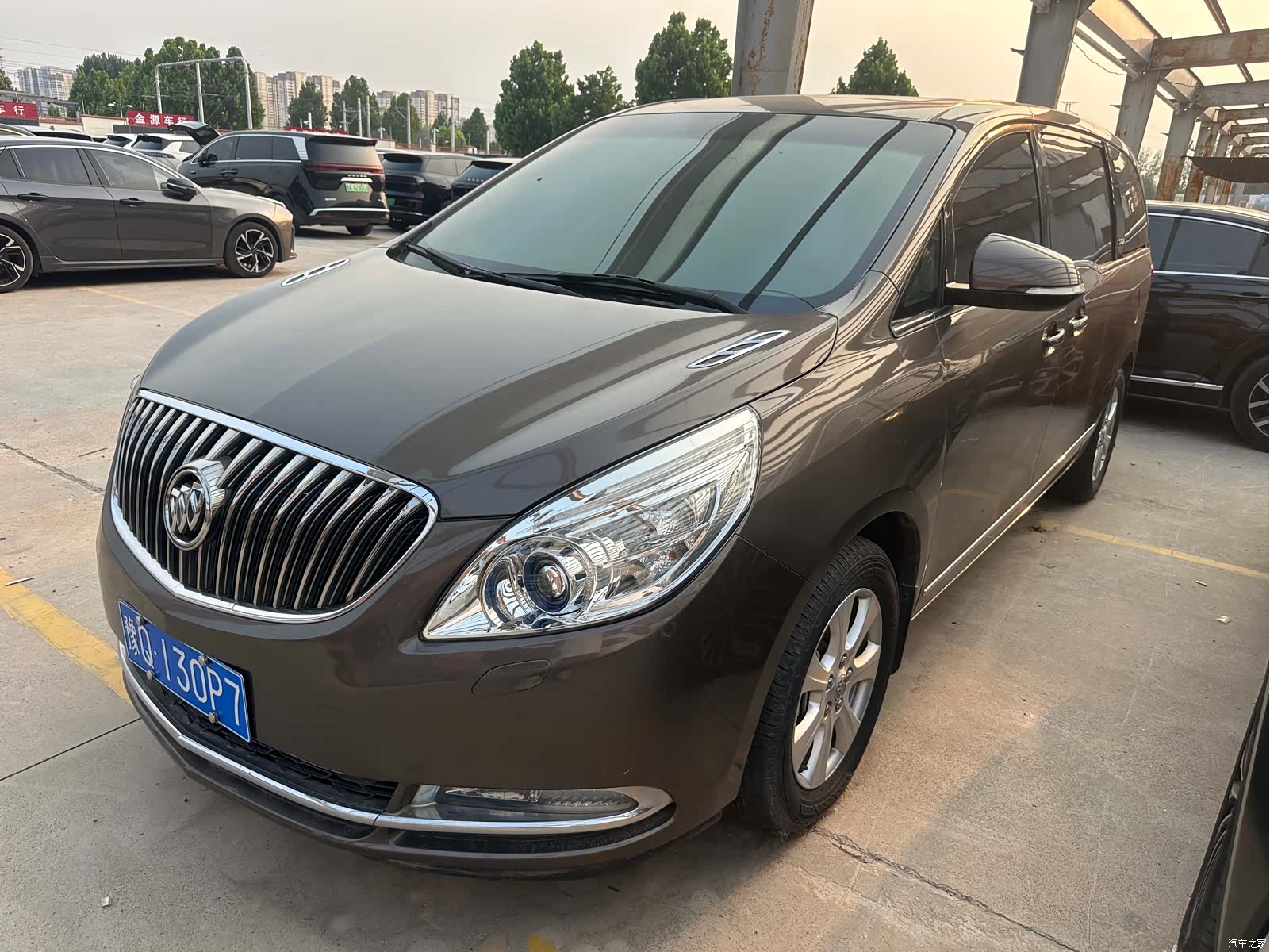 Buick GL8, 2015 1