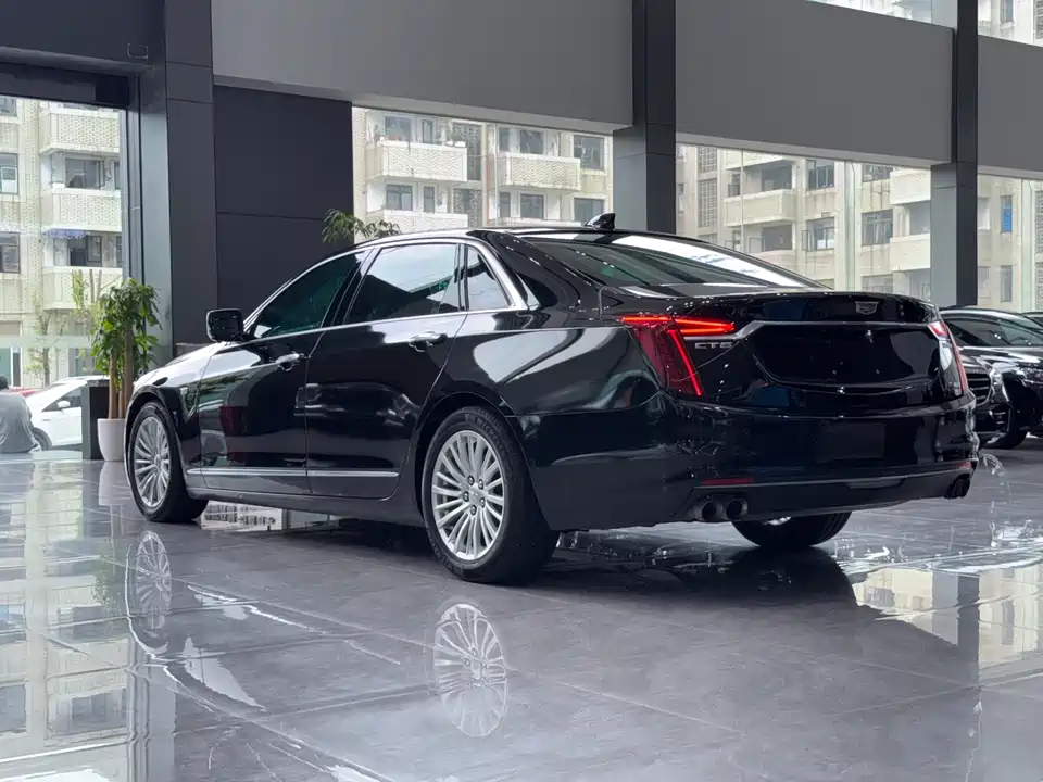 Cadillac CT6