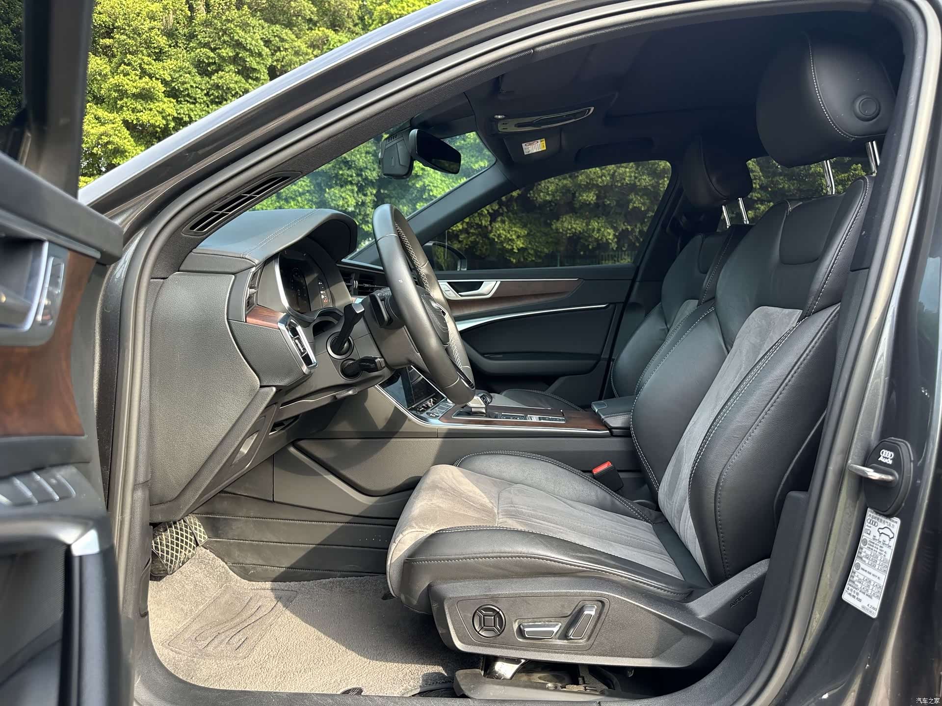 Audi A6L, 2022 10