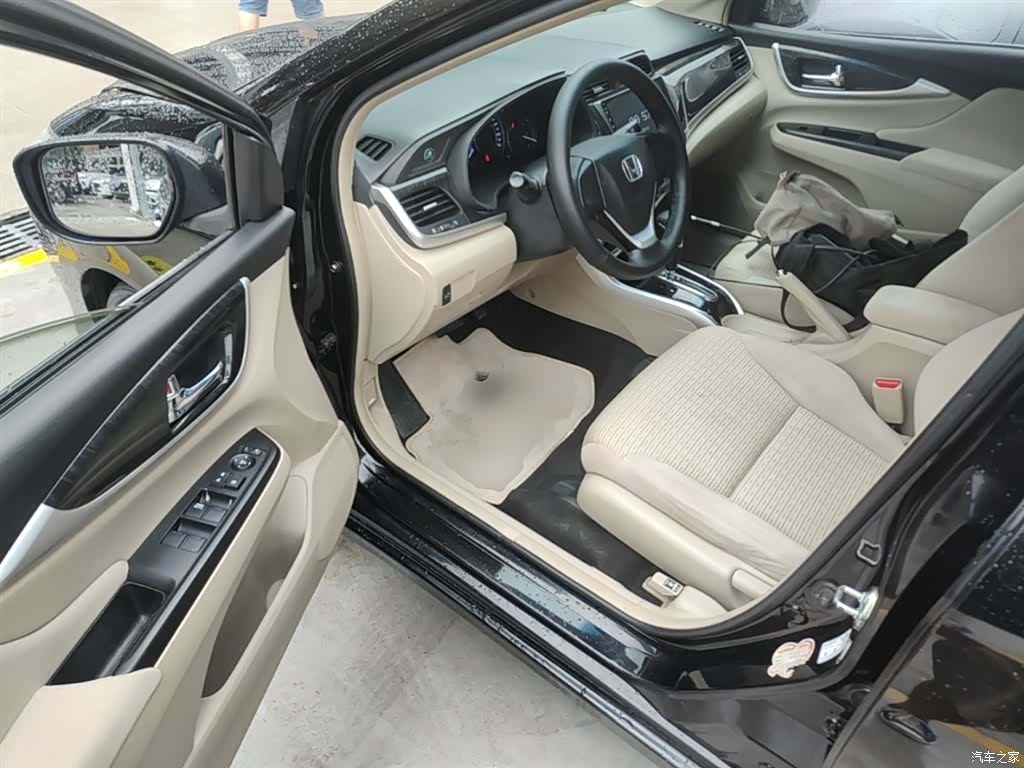 Honda Crider, 2015 16