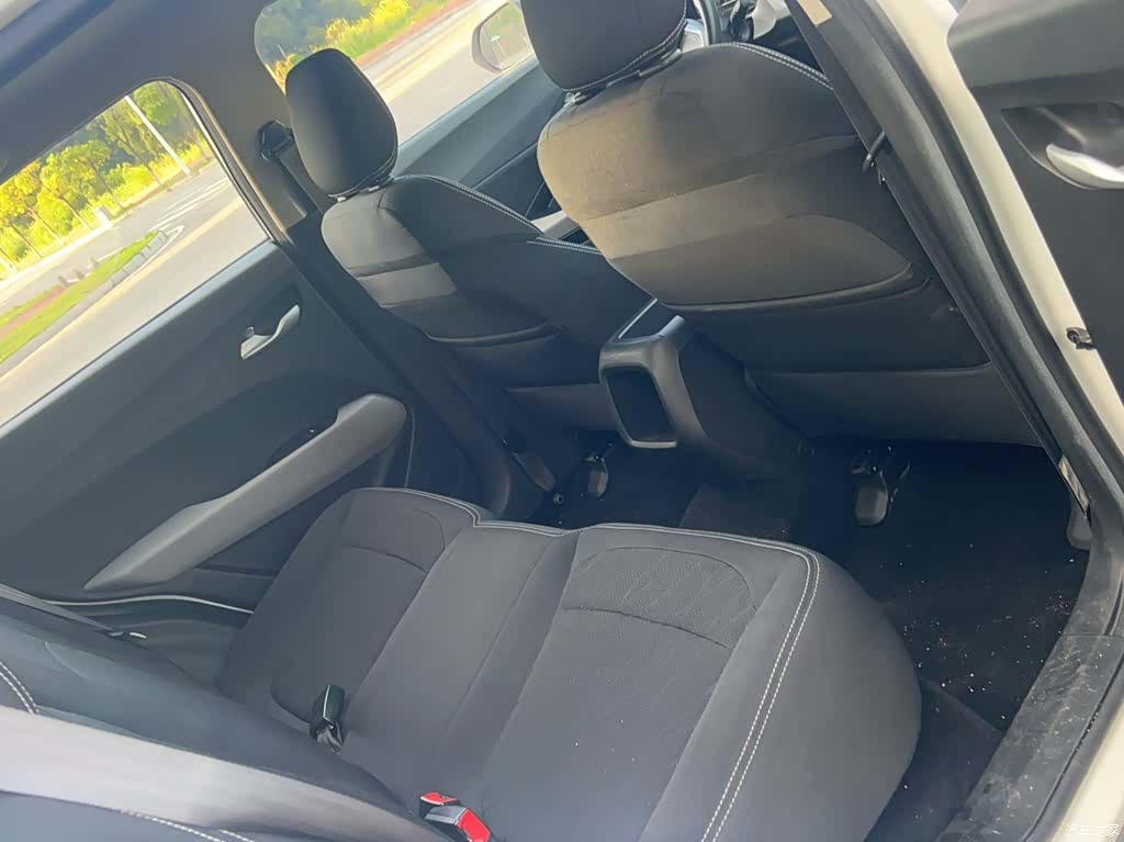 Wuling 510, 2020 13