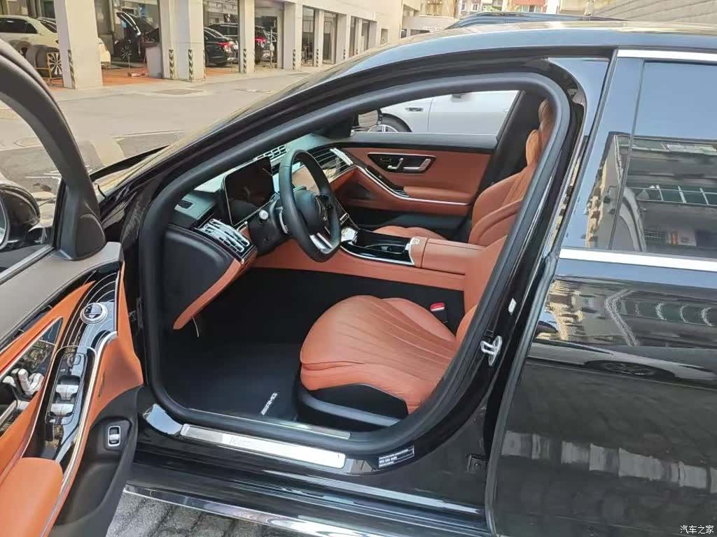 Mercedes-Benz S-Class, 2024 8