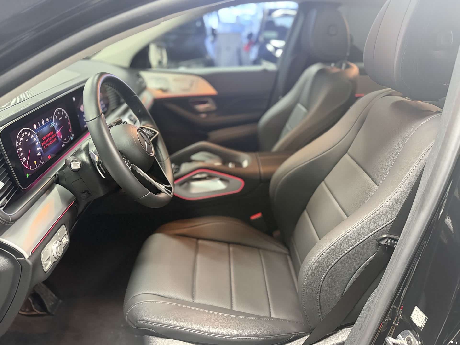 Mercedes-Benz GLE, 2026 13
