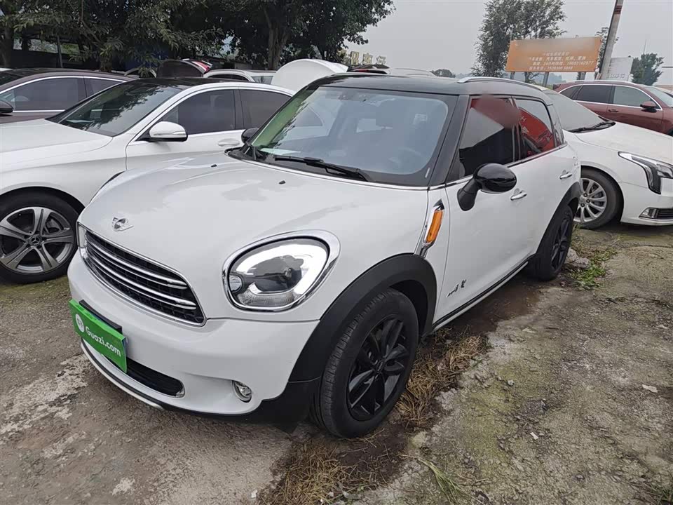 MINI COUNTRYMAN