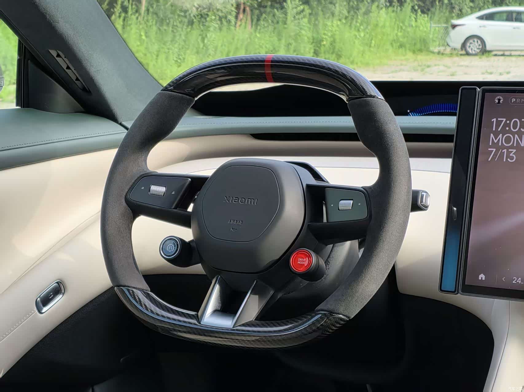 Xiaomi SU7, 2025 11