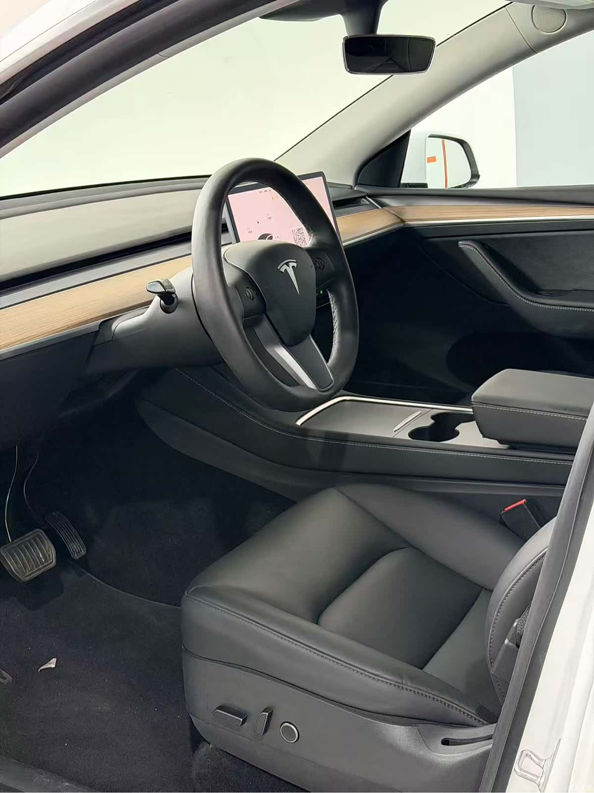 Tesla Model Y, 2021 7