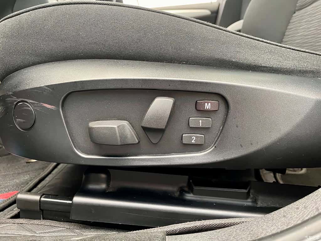 BMW X1, 2015 16