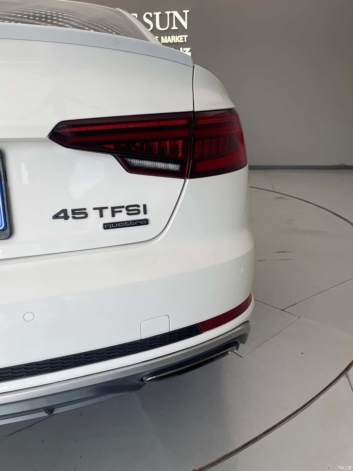 Audi A4L, 2019 9