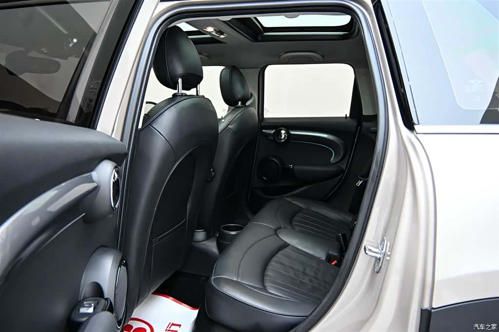 Mini Cooper, 2022 12