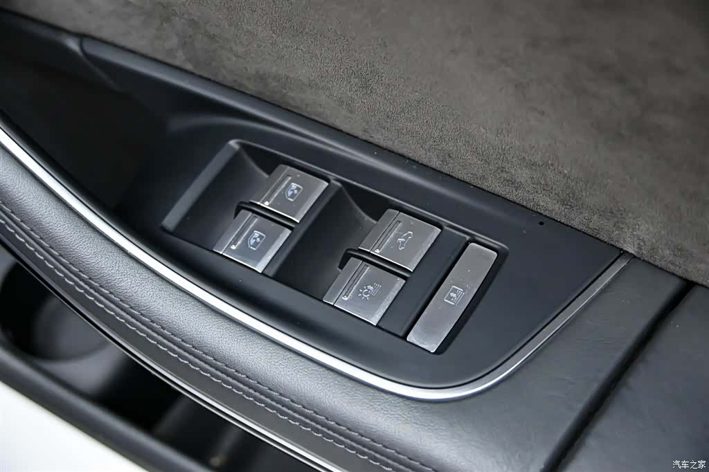 Audi A8L, 2022 27