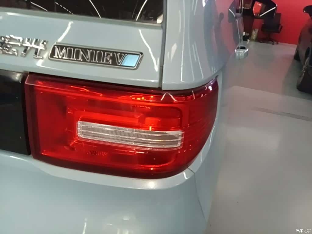 Wuling MINIEV, 2021 8