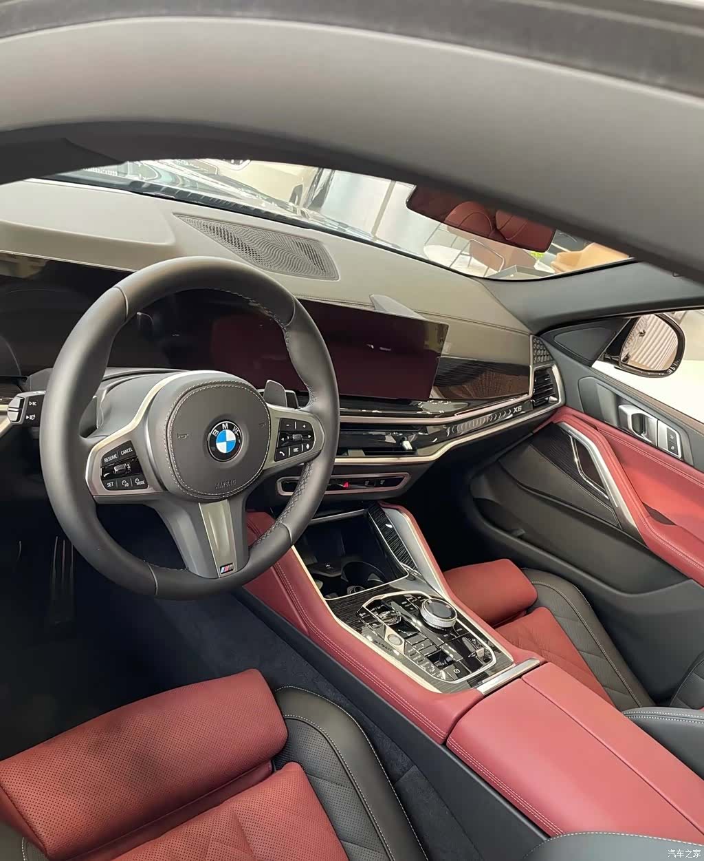 BMW X6, 2023 11