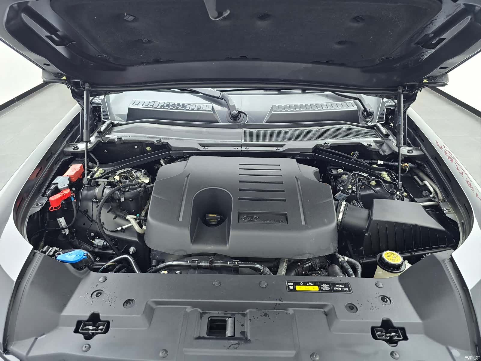 Land Rover Defender, 2021 11