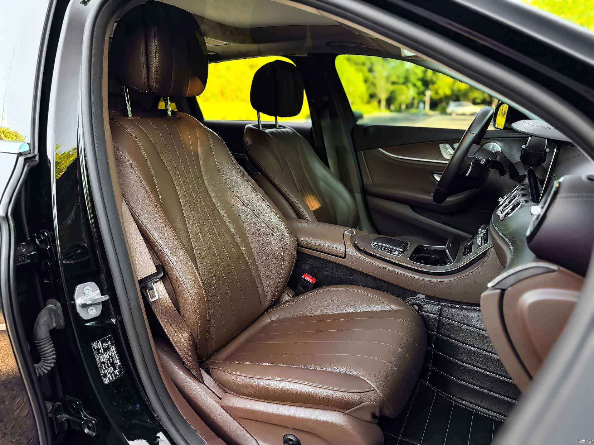 Mercedes-Benz E-Class, 2018 13