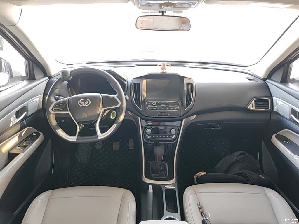 BAIC S5, 2017 10