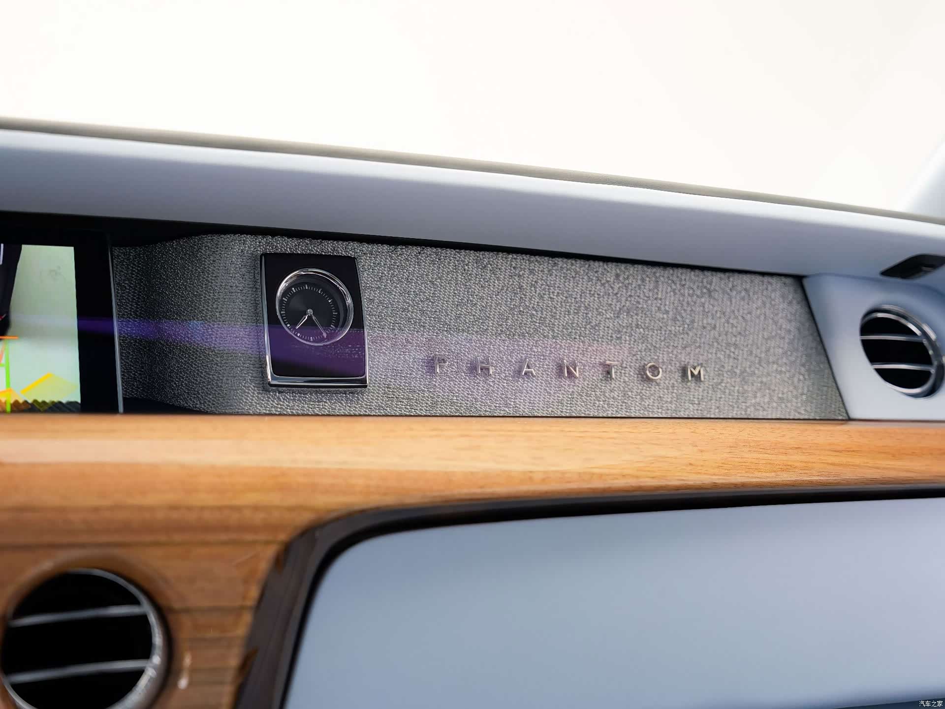 Rolls-Royce Phantom, 2020 13