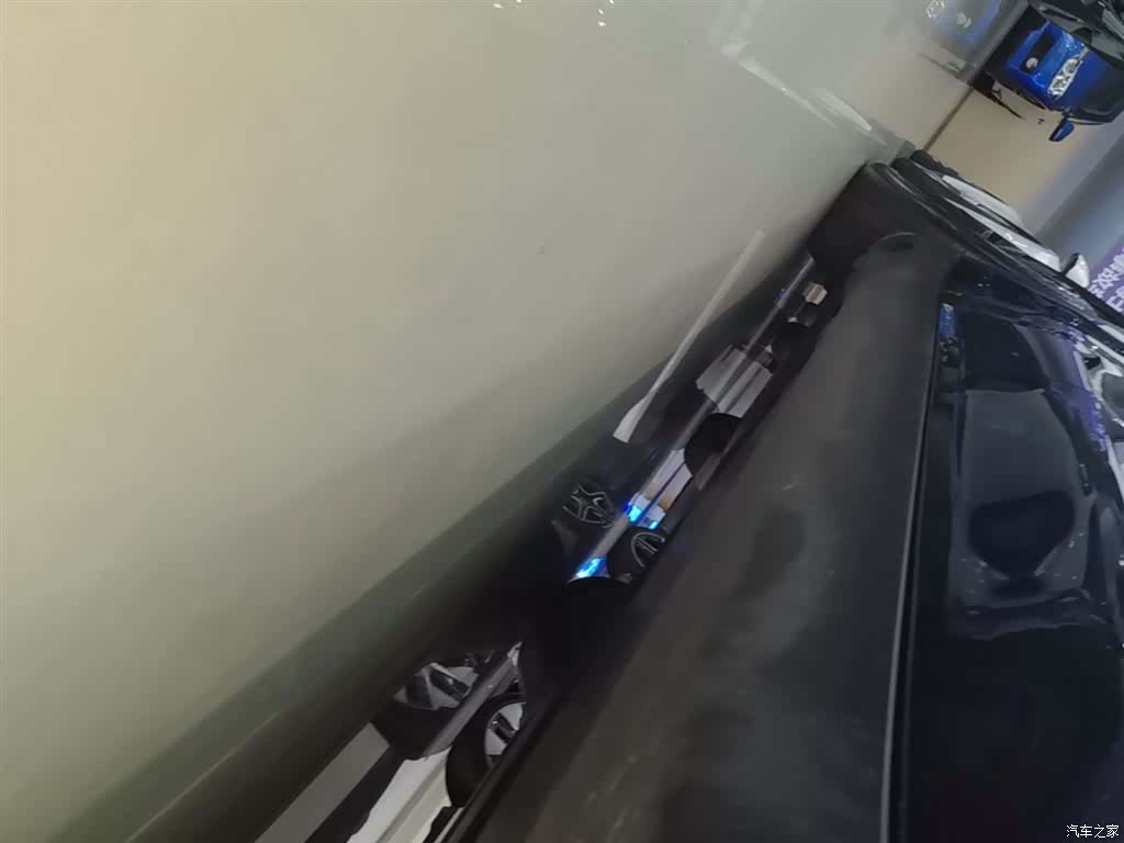 Tesla Model Y, 2023 21
