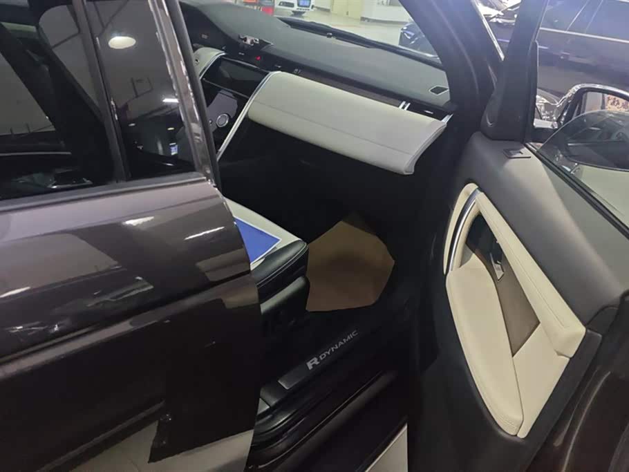 Land Rover Discover sports