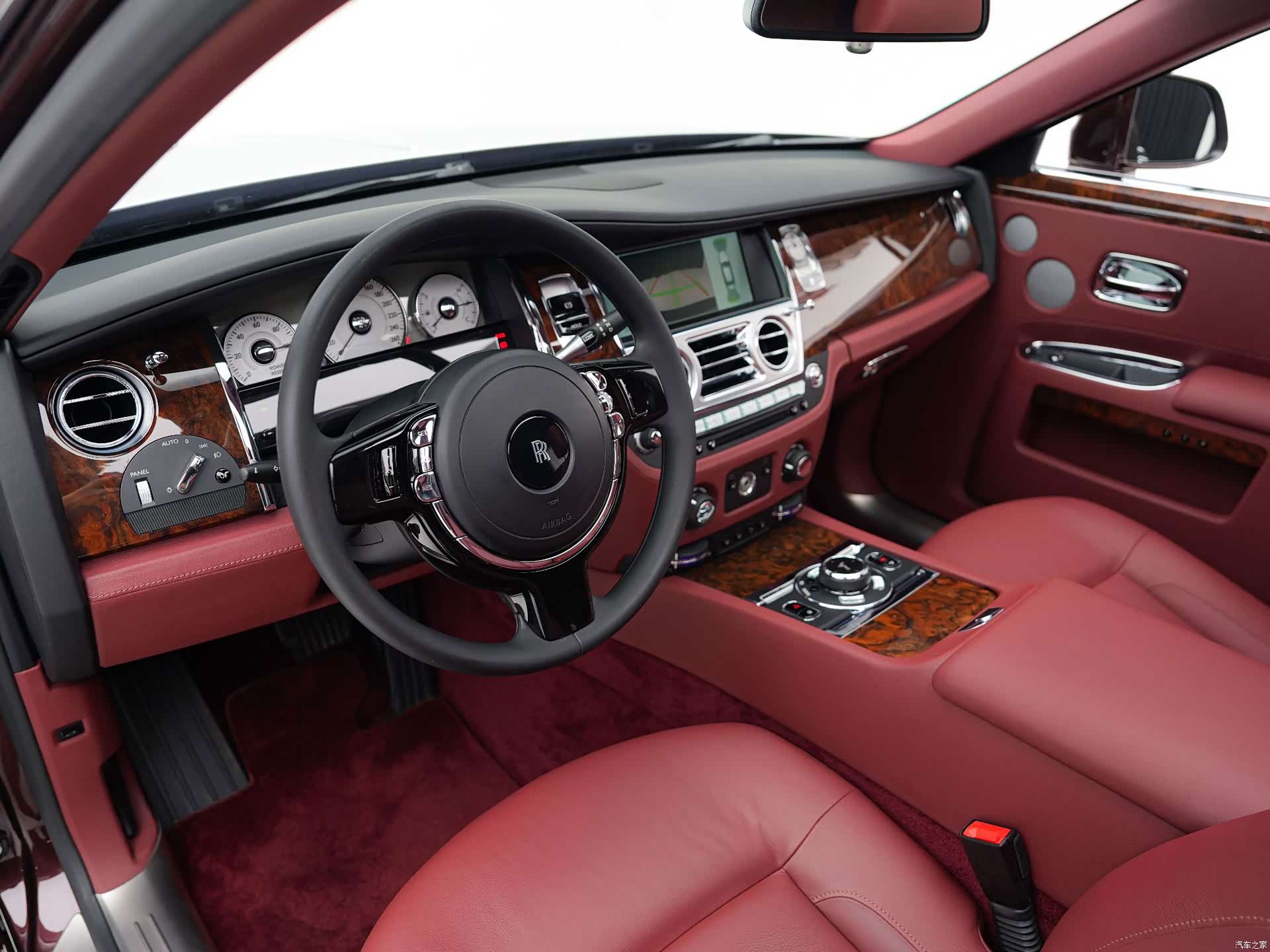 Rolls-Royce Ghost, 2014 10