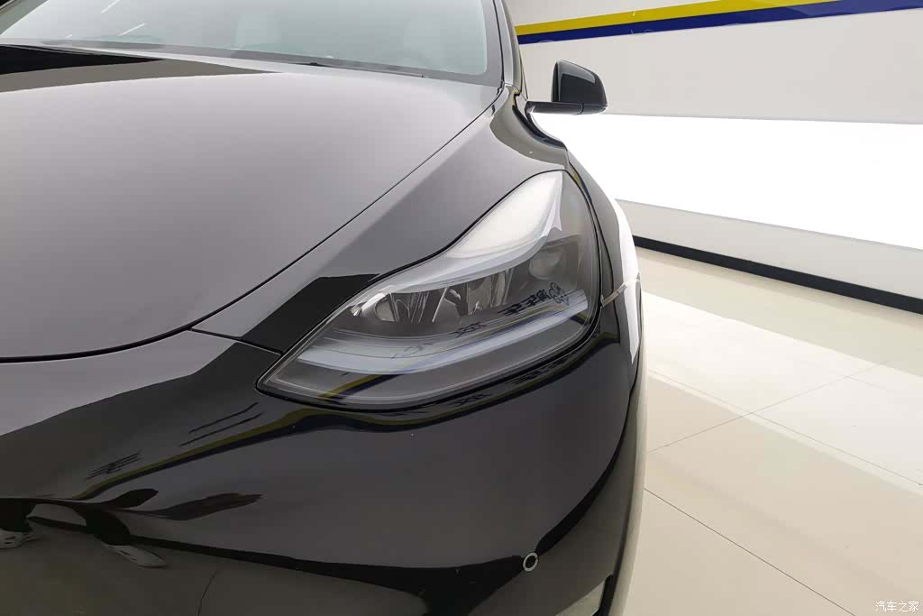 Tesla Model Y, 2023 все фото