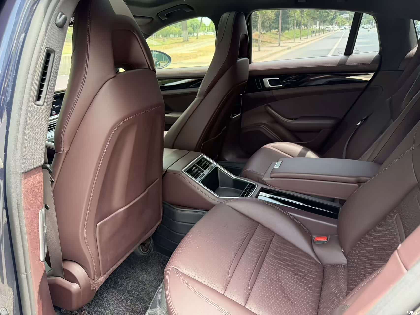 Porsche Panamera, 2018 все фото