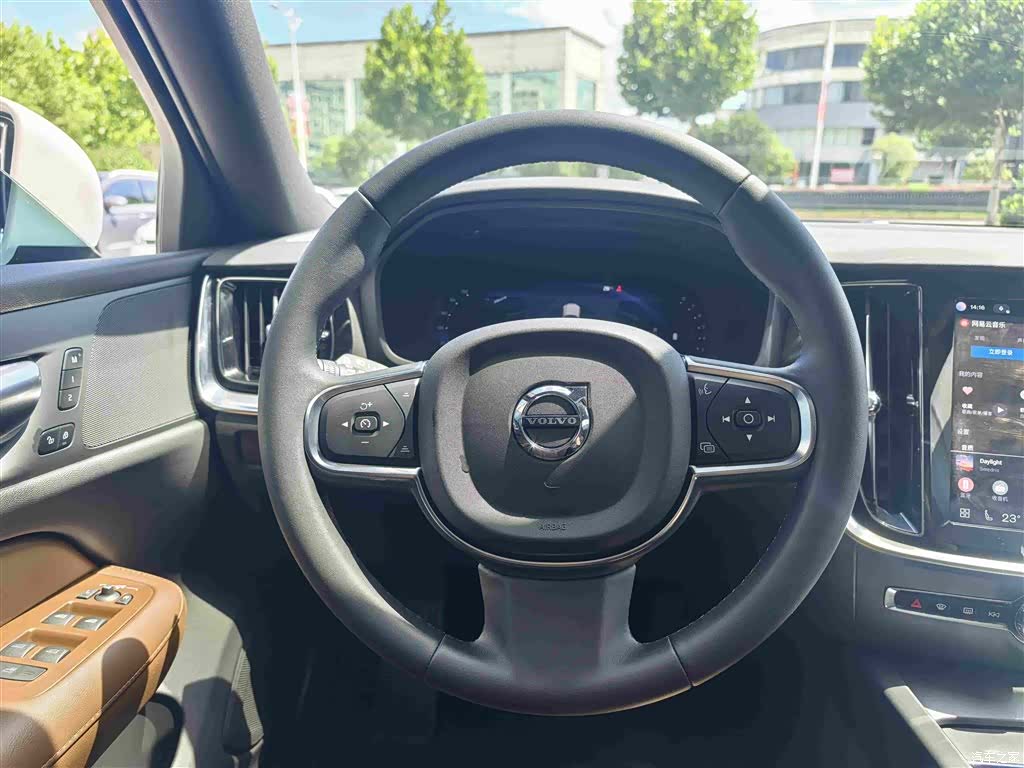 Volvo S60, 2026 10
