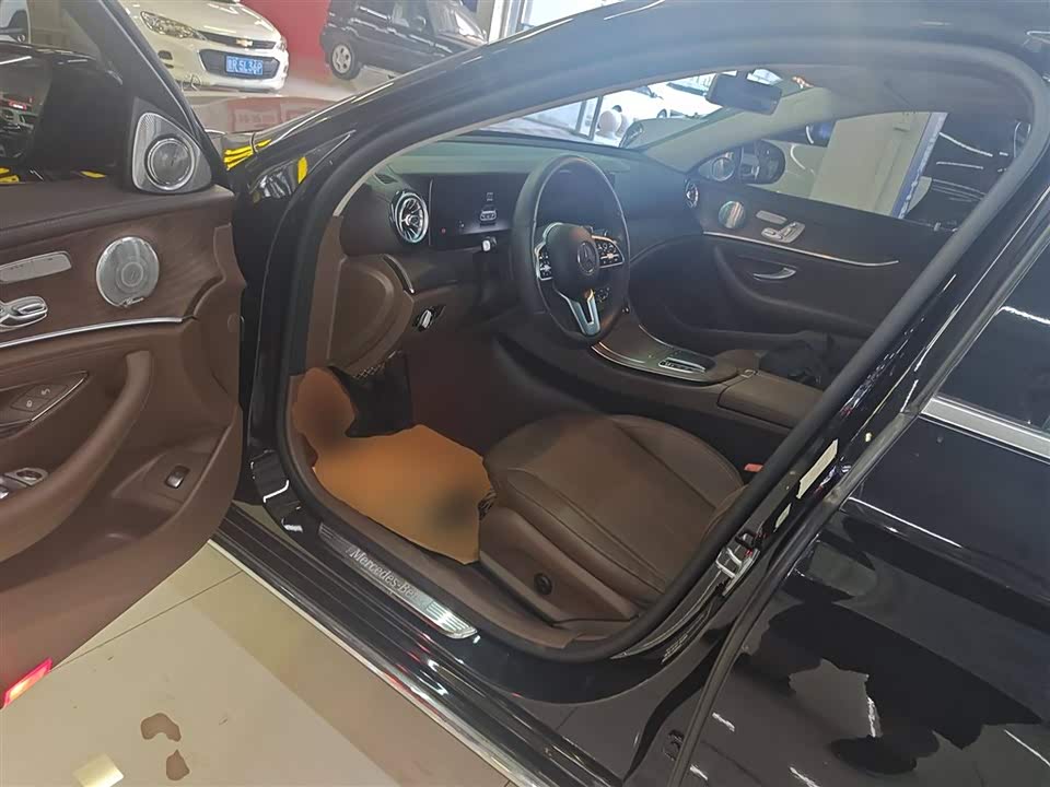 Mercedes-Benz E-class Mercedes-Benz E-class
