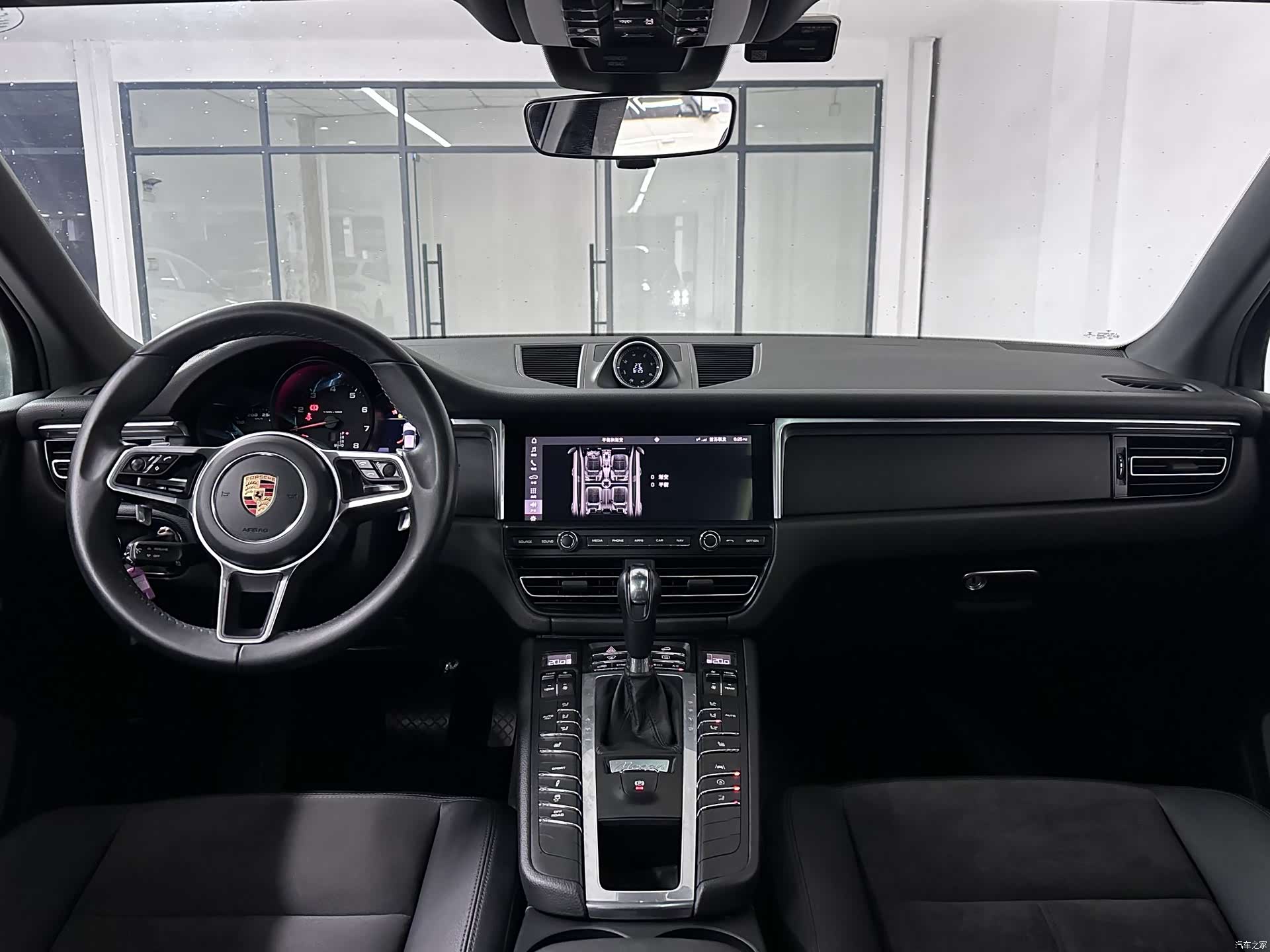 Porsche Macan, 2019 4