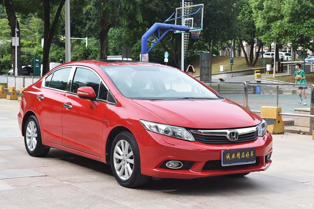 Honda Civic, 2012 3