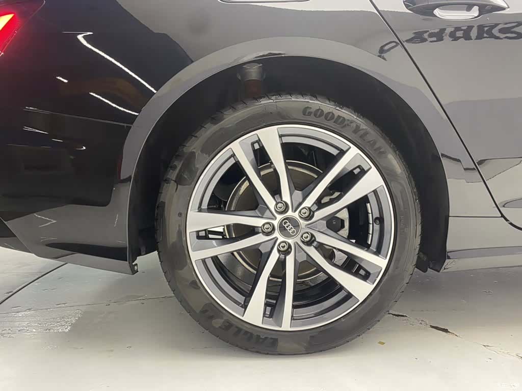 Audi A6L, 2025 11