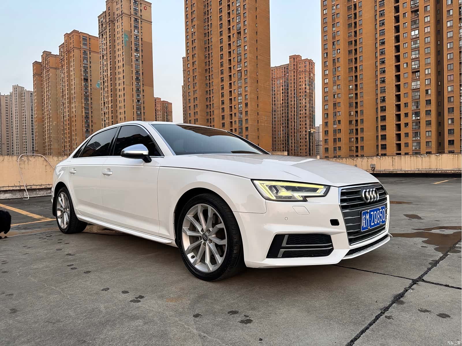 Audi A4L, 2018 3