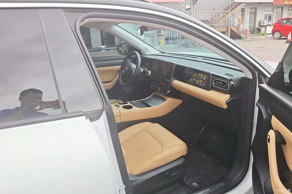 Leapmotor C11, 2024 8