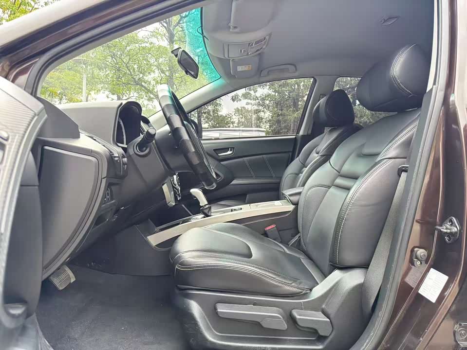 Luxgen Excellent 6 SUV